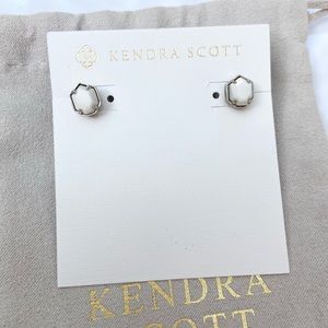 Kendra Scott Logan Stud Earrings Silver & MOP